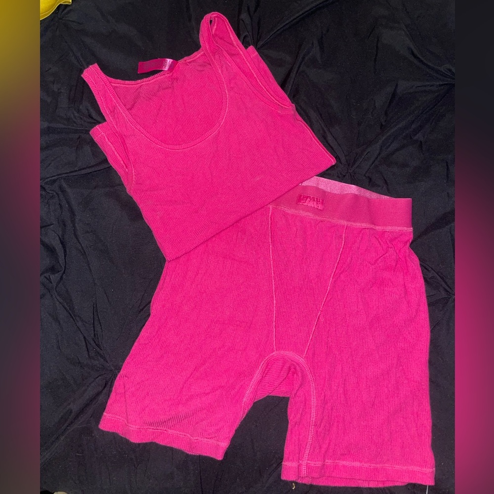 Hot pink skims set